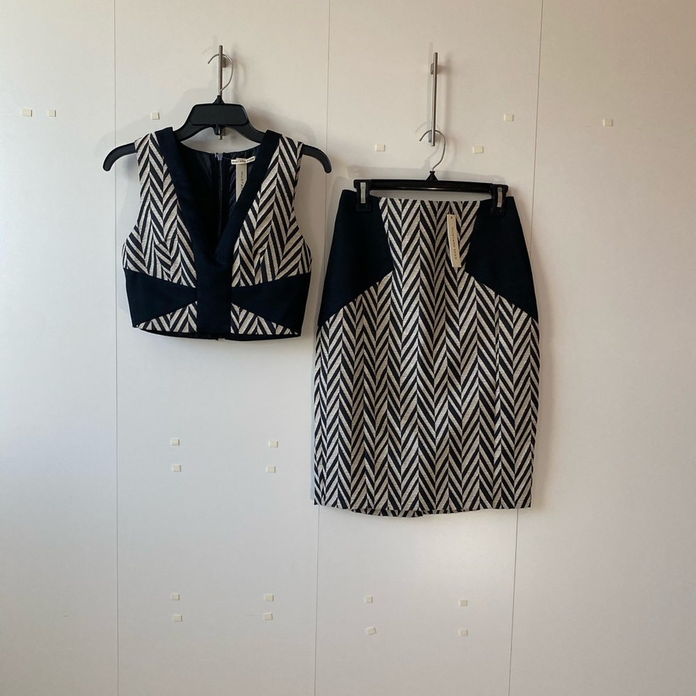 Mustard Seed Crop & Pencil Skirt Set Size Small